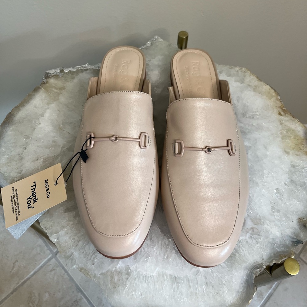 NWT Rag & Co Kristy Horsebit Embellished Beige Mule